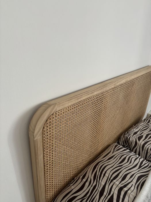 Cabeceira de cama e mesa cabeceira conjunto