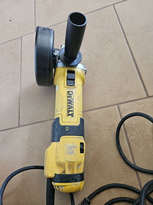 DeWalt DW4257 szlifierka 2023r