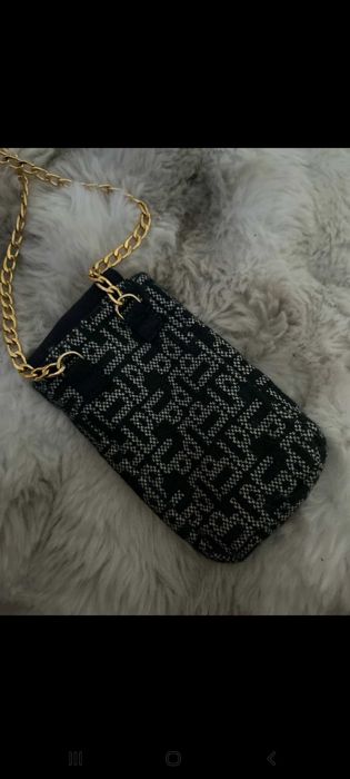 Bolsa/Carteira pequena de trazer ao pescoço - Lion Of Porches