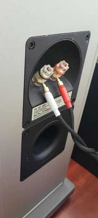 ELAC FS-107 Jet – Áudio de Pura Excelência!