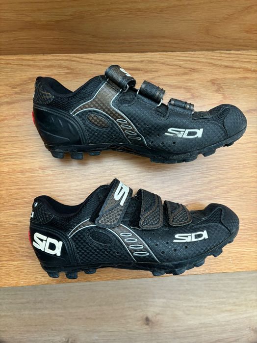 Sapatilhas Sidi - tamanho 37