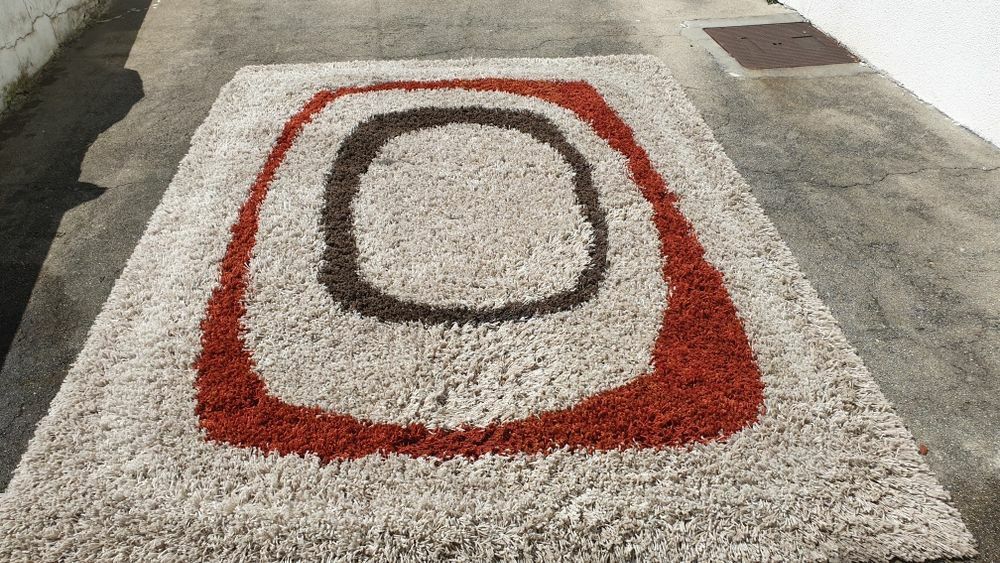 Carpetes e tapetes de qualidade como novos