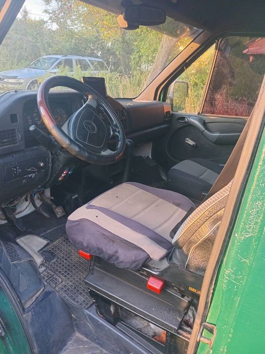 Продам буса 2.3 простий дизель