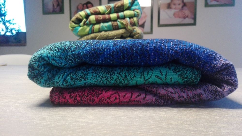 Chusta tkana Beloved Dahlias, 4,2 m, 260 gsm, nosidło Little Frog