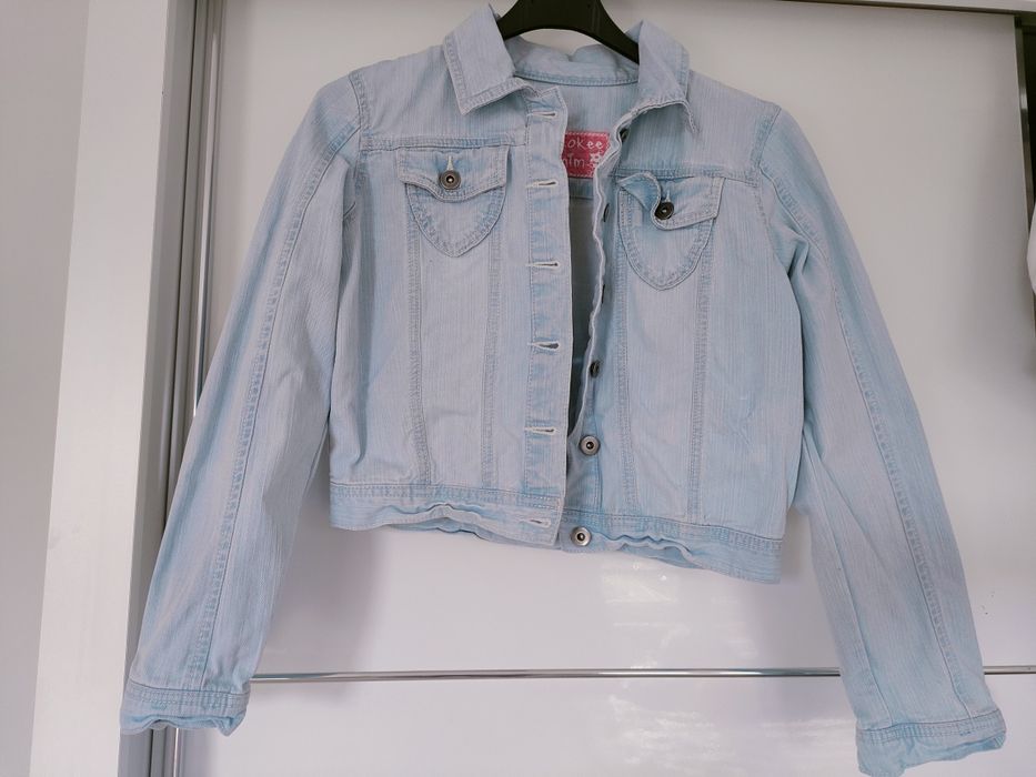 Kurtka jeansowa.