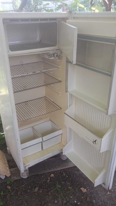 продам холодильник б/Їу