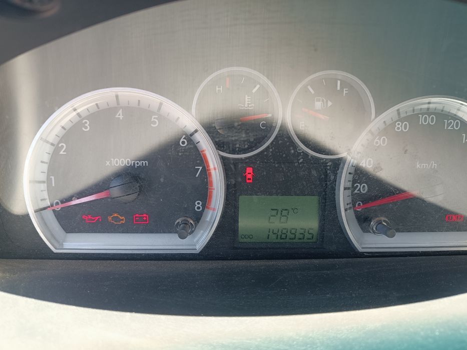 Carro a Gasolina / GPL Económico
