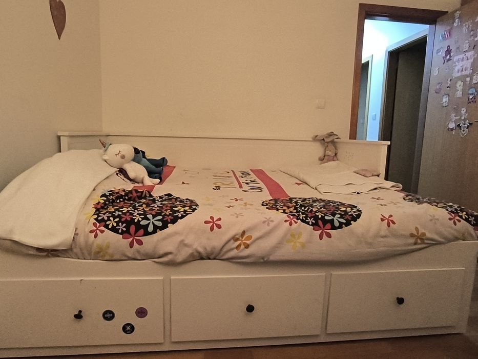 Cama dupla Ikea Hemnes