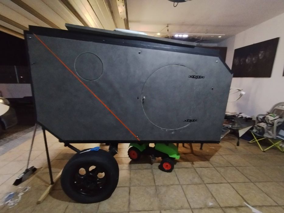 Atrelado (trailer) com suspensão