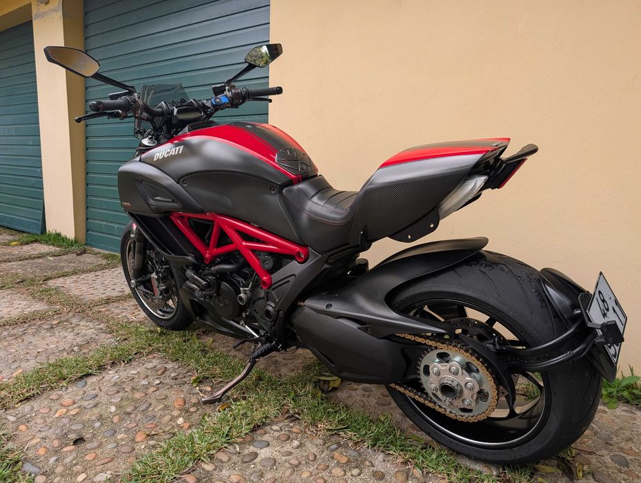 Ducati Diavel Carbon