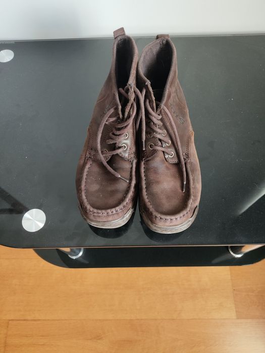 Botas de cano, sola de borracha