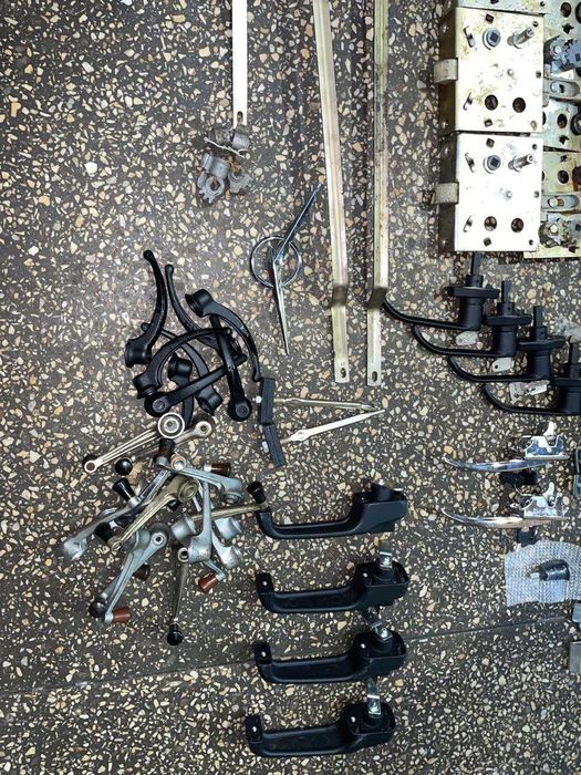 Замки Уаз, ручки дверні Уаз 452, Уаз 451, Уаз 469, УАЗ 3303, УАЗ 3151: ...