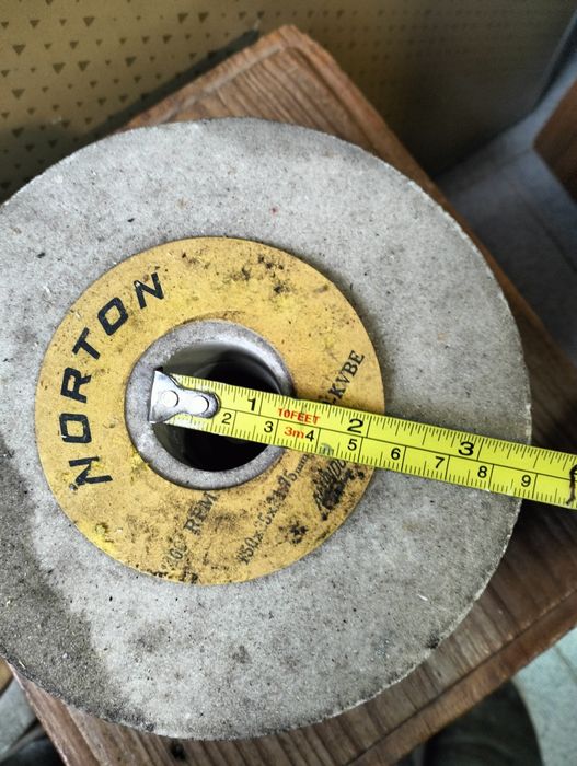 Vários pedras de esmoril