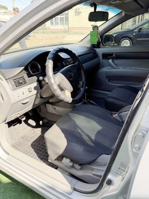 Chevrolet Lacetti 1.6 газ/бензин 2004 год (двигатель после кап ремонта)