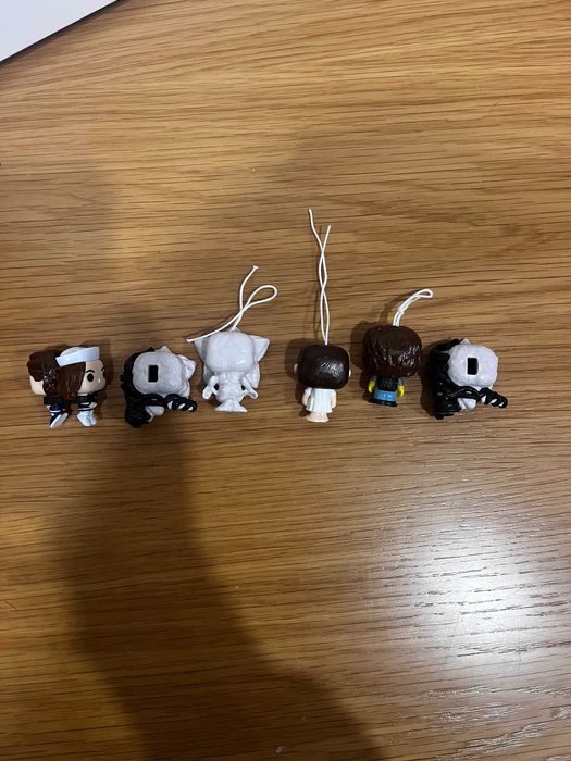 Vendo bonecos do Stranger Things que saíram no Kinder Joy.