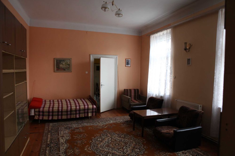 Jarosław, centrum – 104 m² - 3 wejścia - bezczynszowe - PARTER