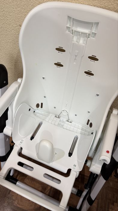 Стільчик для годування