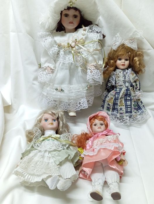 Boneca de Porcelana -  vários modelos e preços