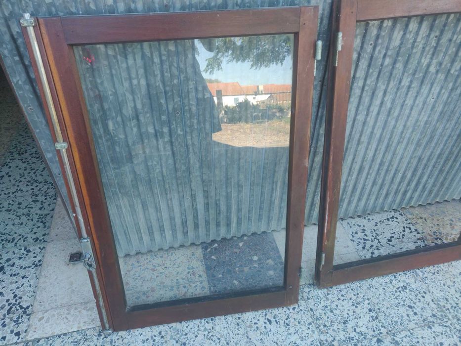 Janelas de madeira antigas