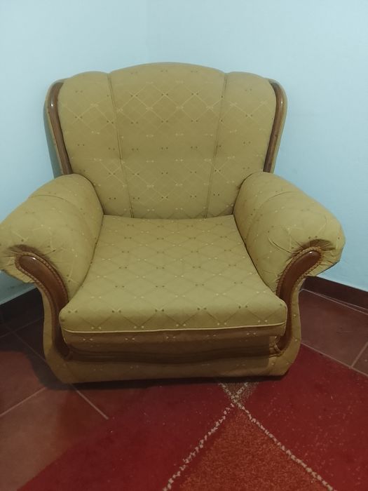 Conjunto de 3 sofá ,2 sofás pequenos,1 sofá grande de 3 lugares com cama
