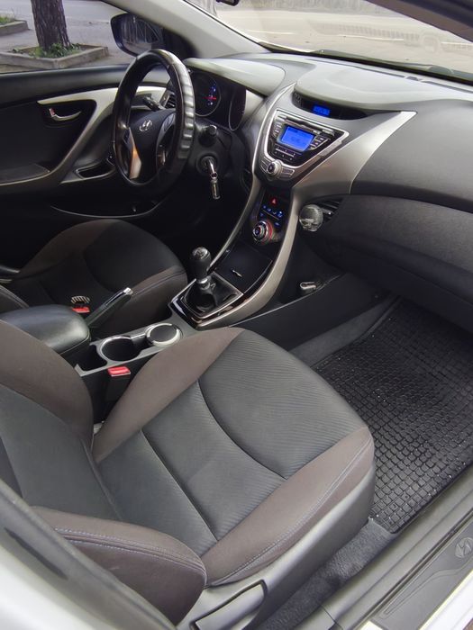 Хюндай Елантра  2013р.