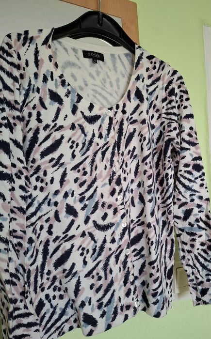 Kolorowy sweterek damski