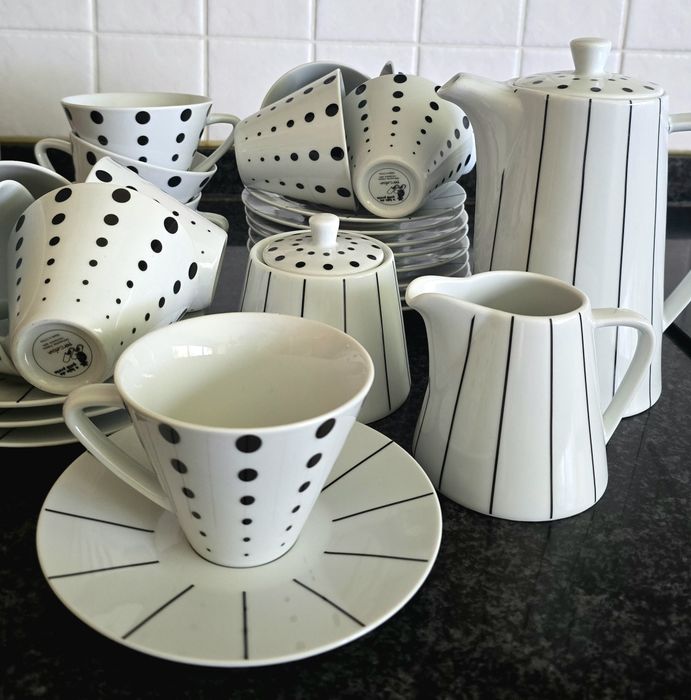 Serviço de Café Completo "Gato Preto" Porcelana Geométrica – 27 Peças