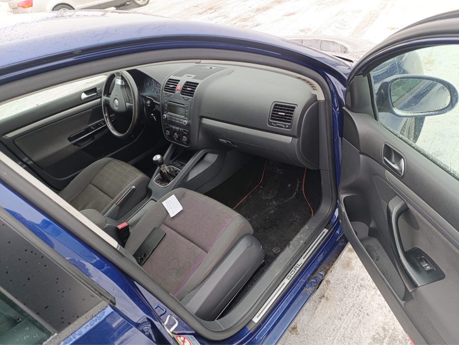 Свіжо пригнаний Volkswagen Golf ексклюзивний варіант 1.9 tdi 77 кв