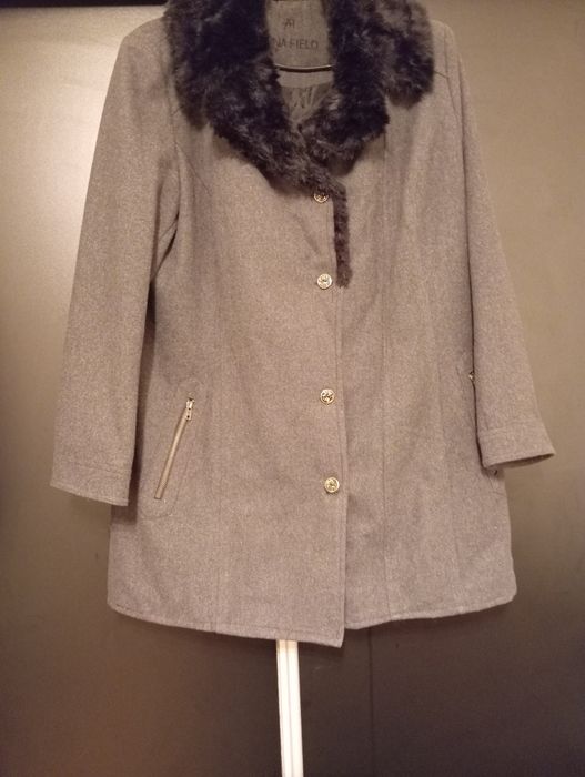 Płaszczyk z kołnierzem