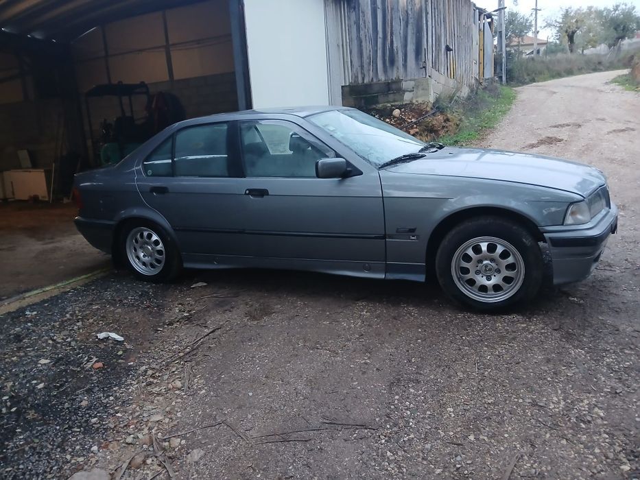 Vendo  BMW  318D