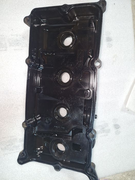 Клапанна кришка nissan primera, x-trail