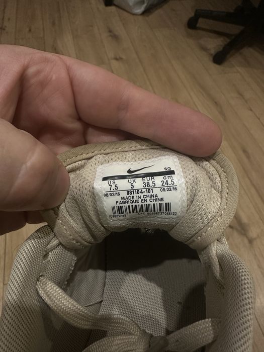Жіночі кросівки nike оригінал