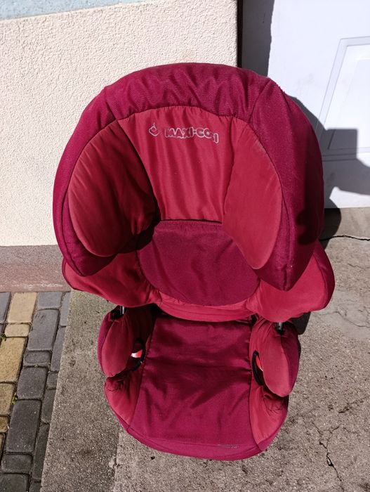 Fotelik samochodowy dla dziecka Maxi Cosi 15-36 kg
