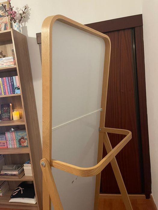 Espelho IKORNES IKEA – ótimo estado, modelo de pé 52x167 cm