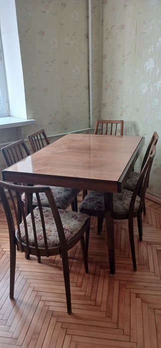 Стіл. Сервант. Тумба