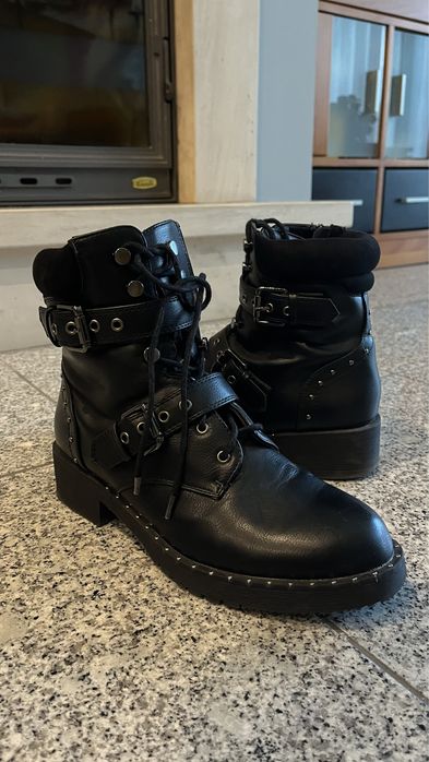 Botas pretas confortaveis !!!
