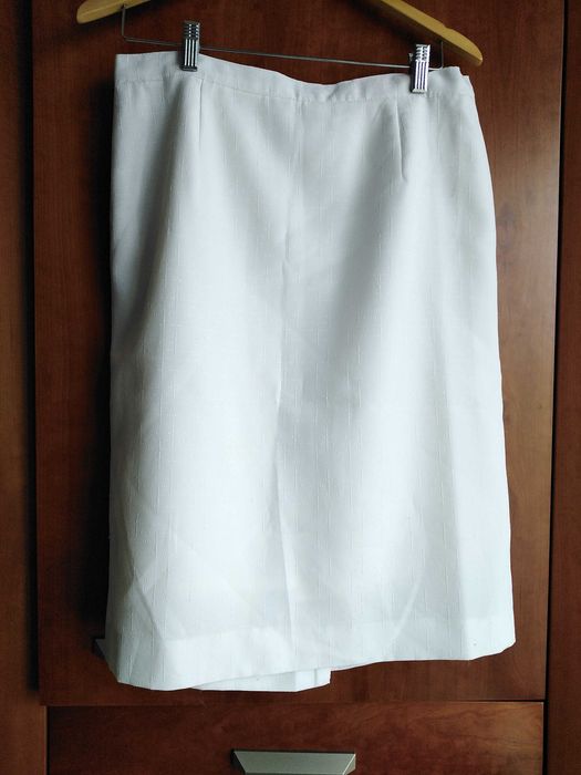 Saia Branca com Efeitos