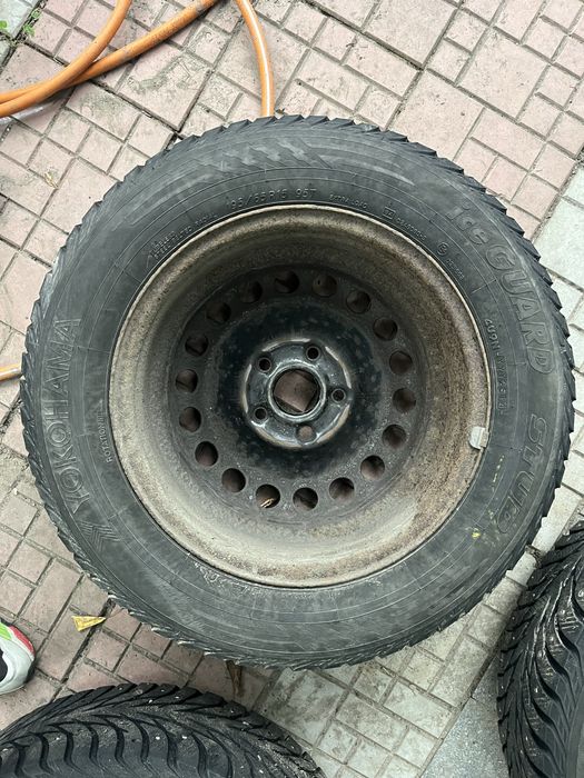 Колеса r15 5/112 195/65/15 yokohama winguard stud