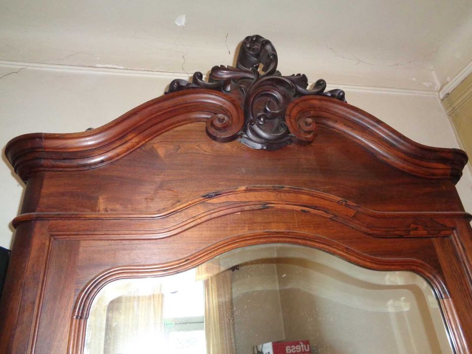 Guarda-Vestidos Antigo