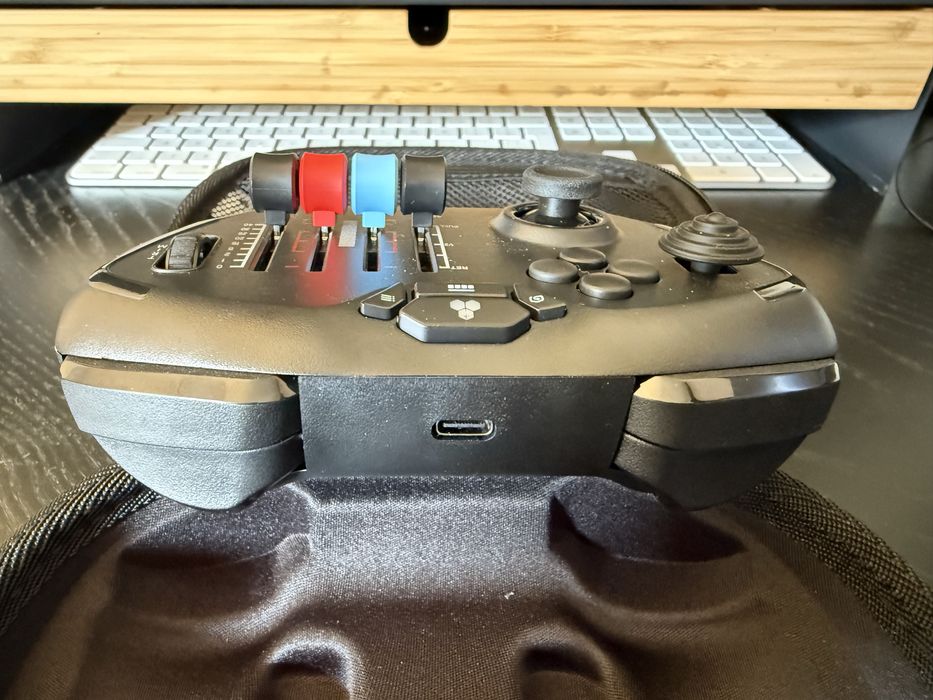 Honeycomb Echo Aviation Controller