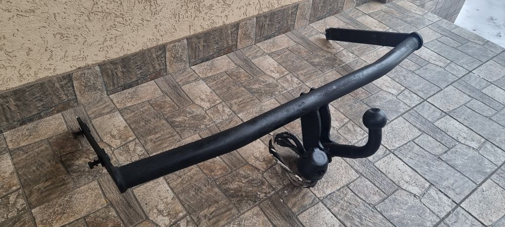 Продам фаркоп на Skoda Octavia Tur!!!