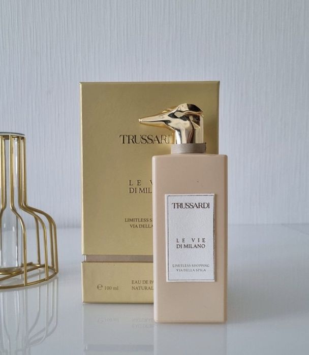 Trussardi Limitless Shopping Via Della Spiga