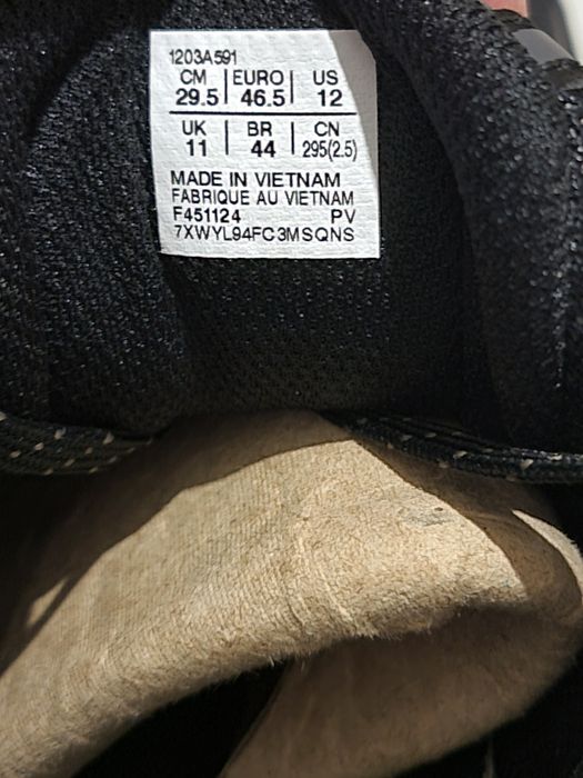 Оригінал 100% Кросівки Asics Gel-Kinetic Fluent   EURO 46.5