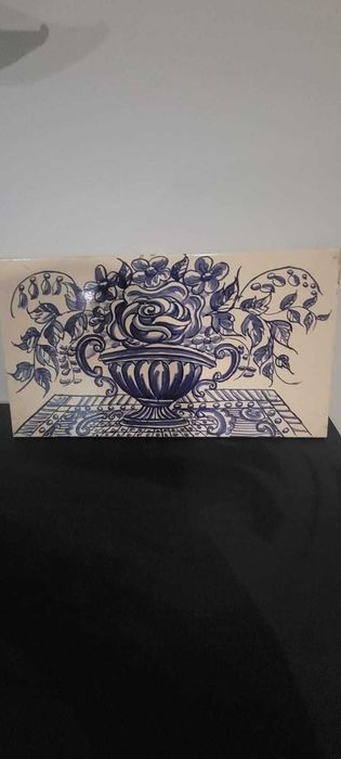 Painel de Azulejo Pintado à Mão - Vaso de Flores (36x20cm)