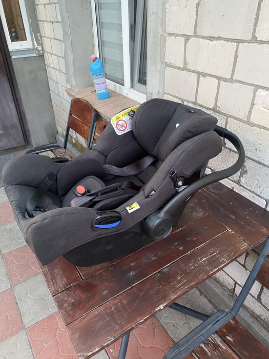 Автокрісло дитяче