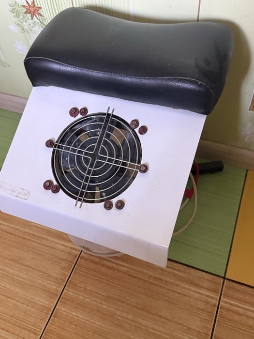 Вытяжка для педикюру ulka x2