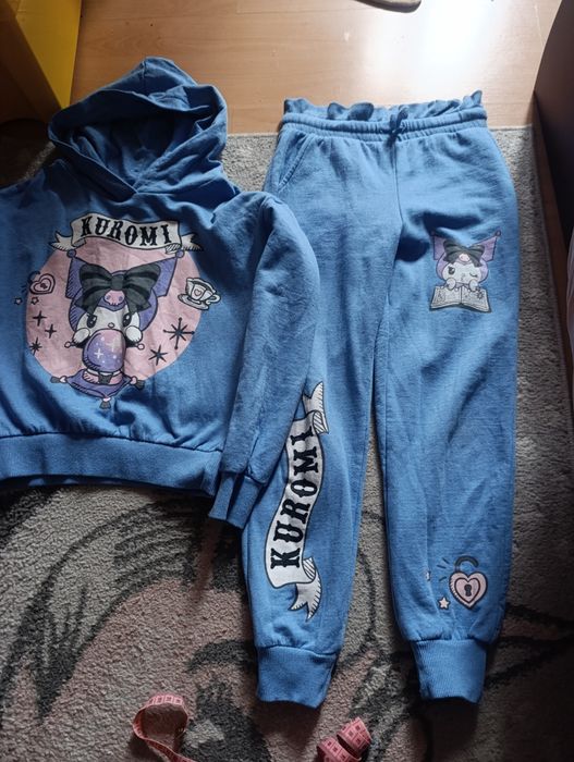 Dres Kuromi dla dziewczynki 134/140