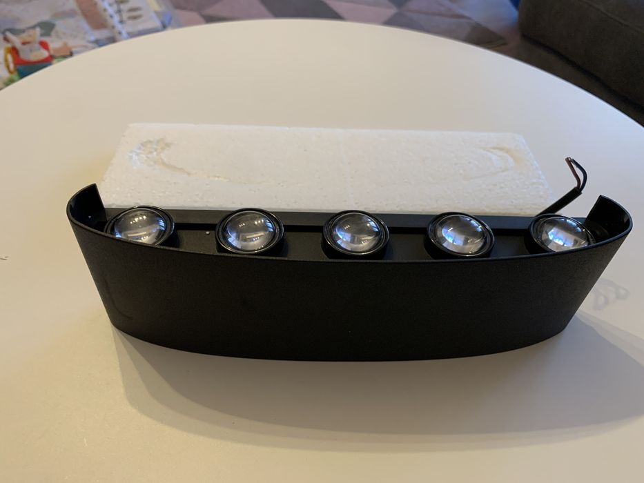 Nowe lampy zewnetrzne/wewnetrzne LED 230V 10 Watt