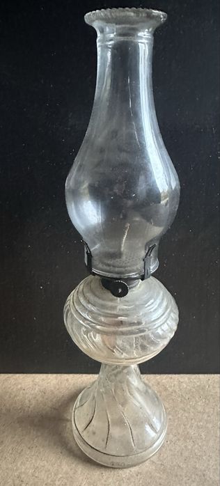 Candeeiro antigo a petróleo