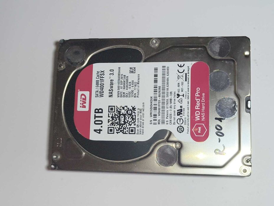 Жесткий Диск 3.5 WD RED 4TB WD4001FFSX-68JNUN0